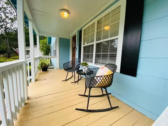 Midtown Cottage- Walk To Whole Foods Ferienhaus